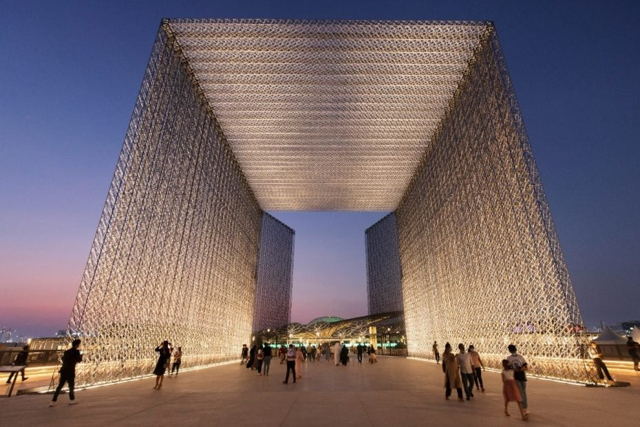 Main entrance to Dubai Expo 2020 feature image